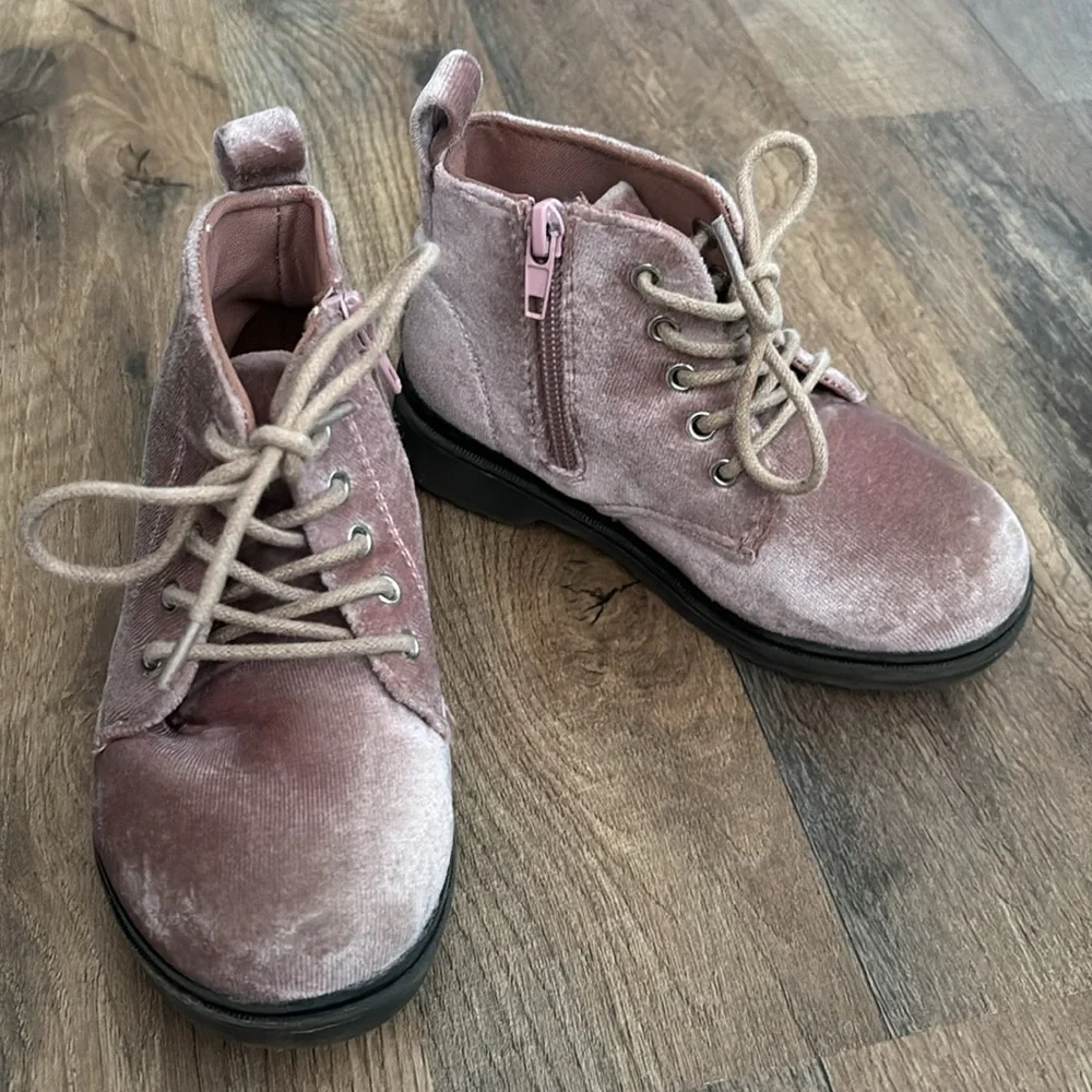 Roebuck & Co Pink Velvet Boots